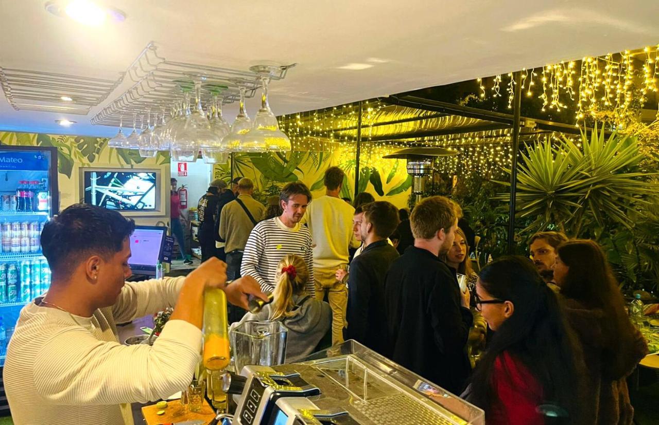 Waikiki Hostel Albergue